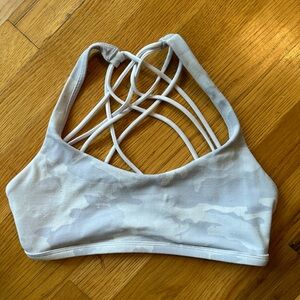 Lululemon white/gray camouflage sports bra with cross crock back size 6